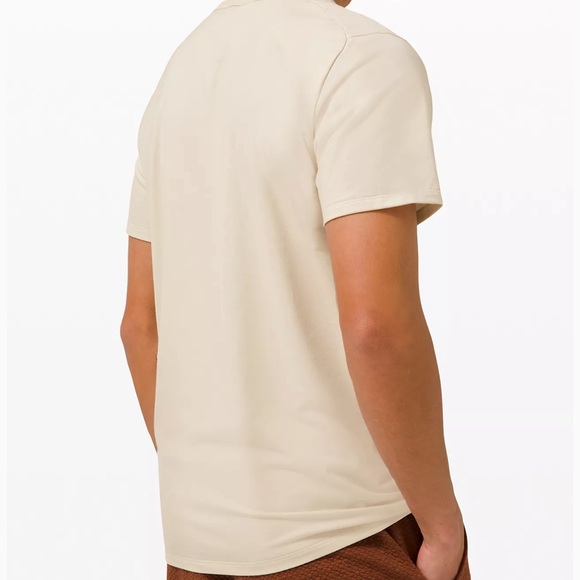 SOLD!!!Lululemon The Fundamental T Shirt - Picture 4 of 6